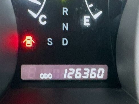 Used 2013 Toyota Highlander Limited FWD image 18