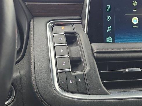 Used 2024 Chevrolet Suburban High Country w/ Advanced Technology Package image 30