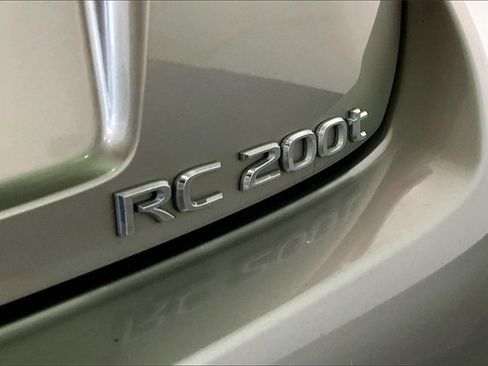 Used 2017 Lexus RC 200t image 29