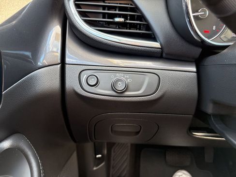 Certified 2022 Buick Encore Preferred w/ Safety Package image 17