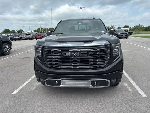 Used 2024 GMC Sierra 1500 Denali Ultimate AWD/4WD image 8