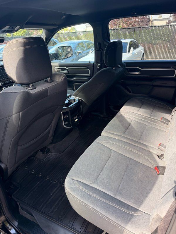 Used 2022 RAM 1500 Big Horn AWD/4WD image 7