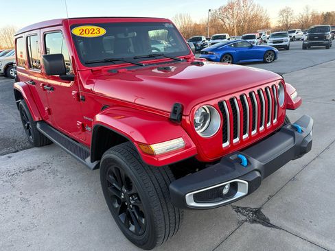 Used 2023 Jeep Wrangler Sahara image 2