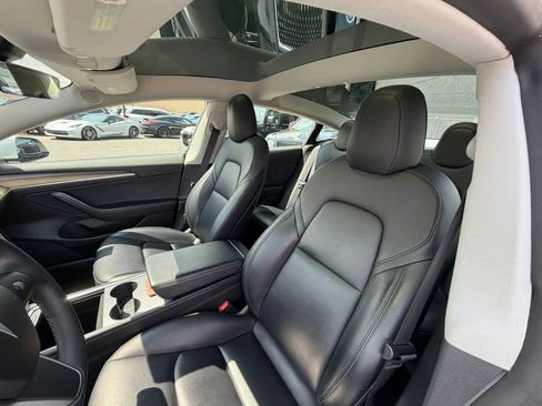 Used 2022 Tesla Model 3 RWD image 12