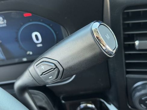 New 2026 Ford F250 Lariat w/ Black Appearance Package image 24