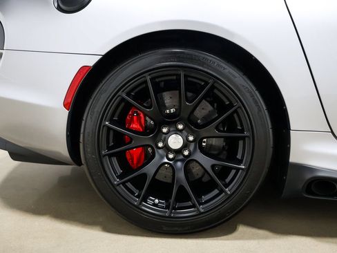 Used 2017 Dodge Viper ACR w/ Extreme Aero Package RWD image 26