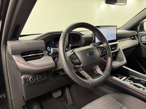 Used 2025 Ford Explorer ST-Line AWD/4WD image 16