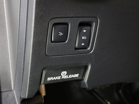 Used 2020 Ford F350 Platinum w/ FX4 Off-Road Package image 26