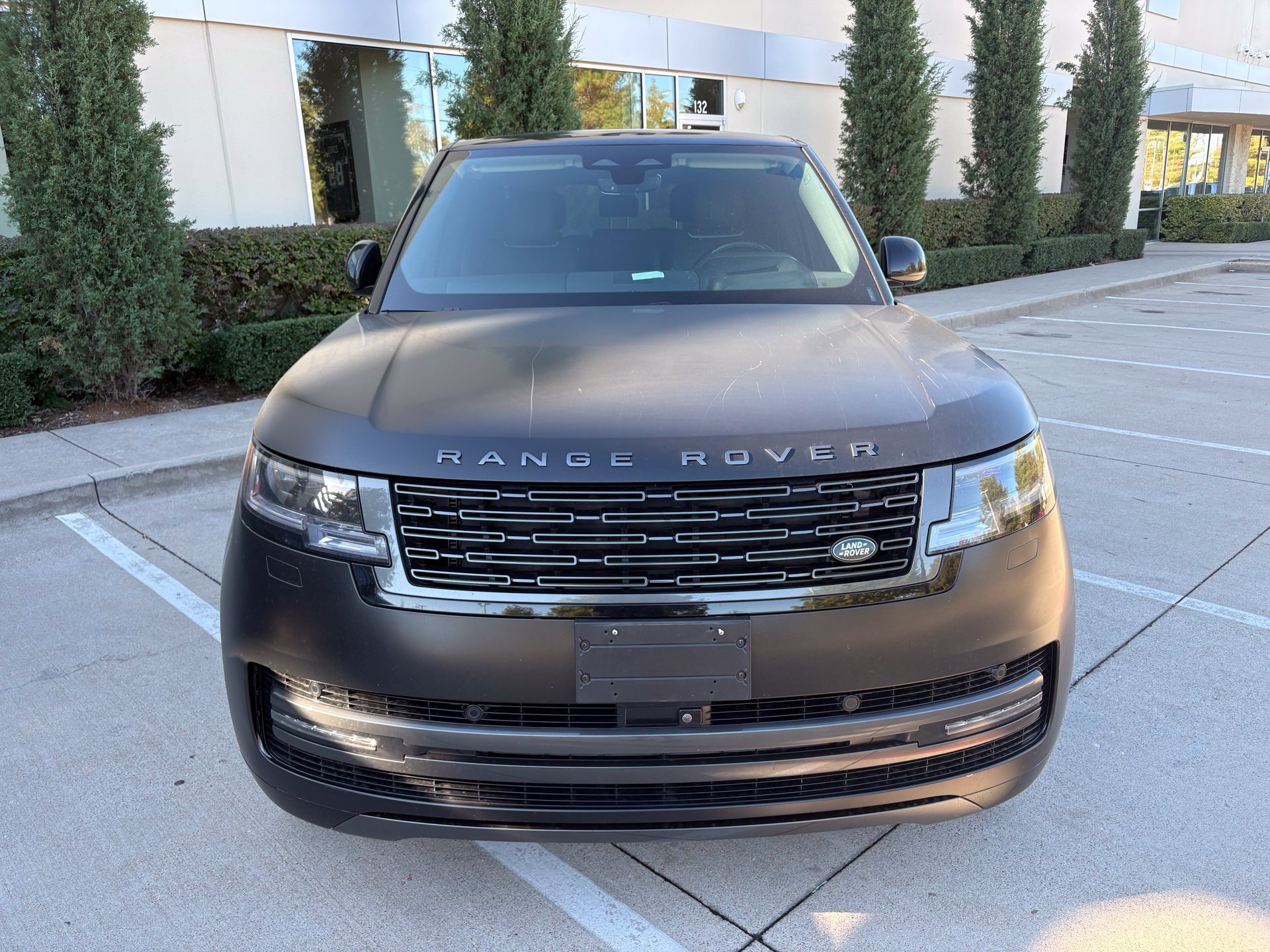 Used 2025 Land Rover Range Rover Long Wheelbase SE AWD/4WD image 2