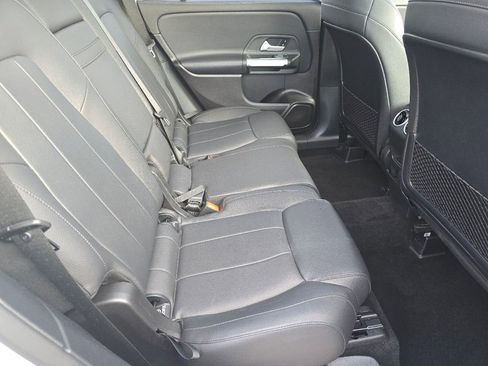 Used 2020 Mercedes-Benz GLB 250 GLB 250 image 20