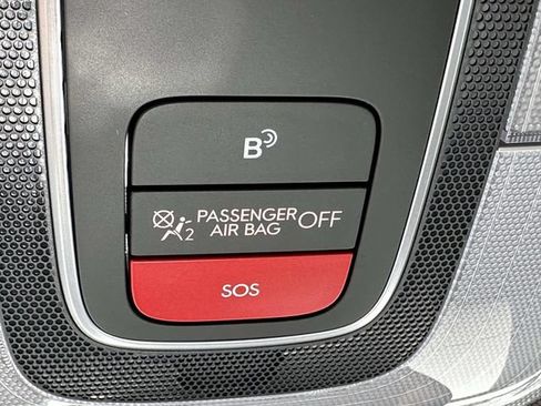 Used 2024 Hyundai Elantra SEL FWD image 34