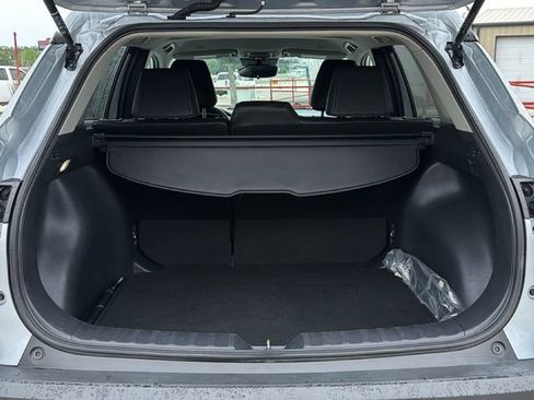 Used 2025 Toyota Corolla Cross XLE FWD image 37