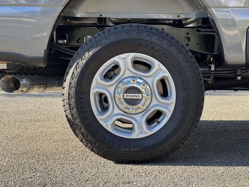 New 2026 Ford F250 XLT w/ XLT Premium Package AWD/4WD image 30