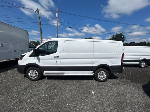 Used 2025 Ford Transit 250 Low Roof w/ Exterior Upgrade Package RWD image 4