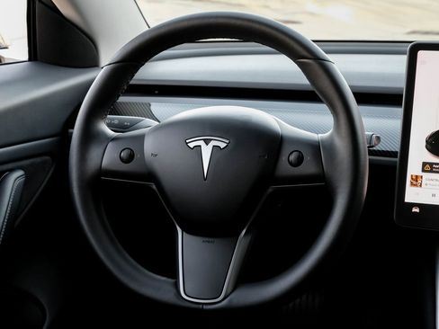 Used 2019 Tesla Model 3 Performance image 19