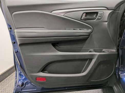 Certified 2023 Honda Passport EX-L image 8