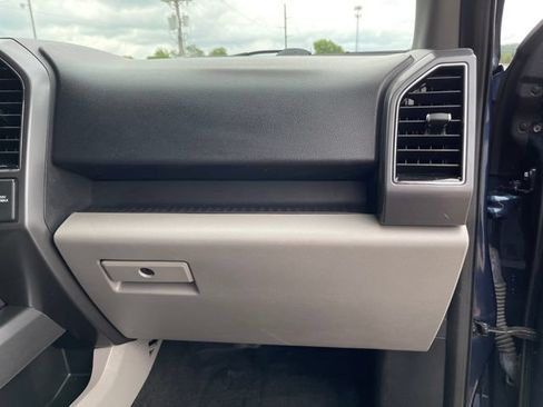 Used 2019 Ford F150 XLT w/ Equipment Group 302A Luxury AWD/4WD image 36