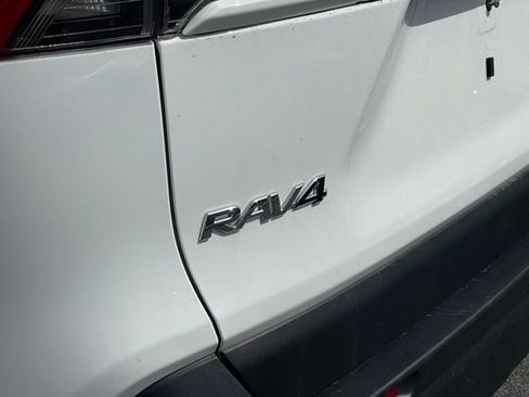 Used 2024 Toyota RAV4 LE AWD/4WD image 29