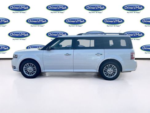 Used 2017 Ford Flex SEL image 5