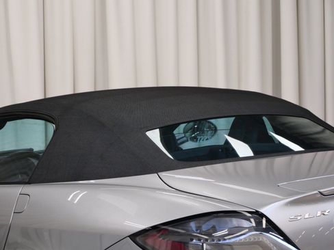Used 2009 Mercedes-Benz SLR image 17