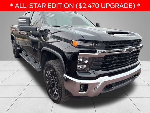 Used 2024 Chevrolet Silverado 2500 LT w/ All Star Edition AWD/4WD image 3