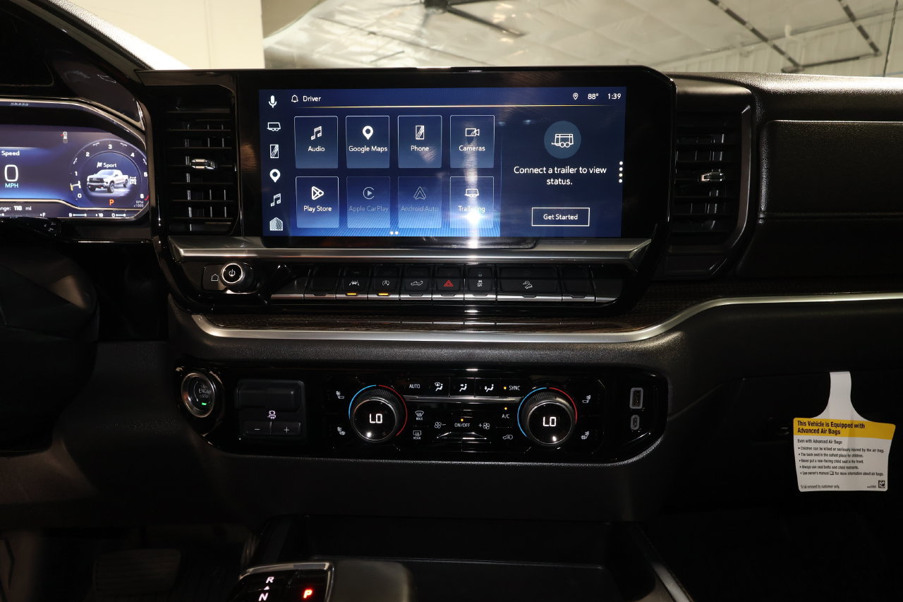 Used 2025 Chevrolet Silverado 1500 LT Trail Boss w/ Convenience Package II AWD/4WD image 17