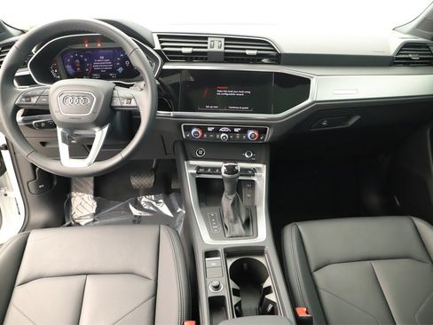 Certified 2025 Audi Q3 2.0T Premium w/ Convenience Package image 18