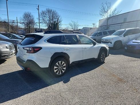Certified 2025 Subaru Outback Limited image 4