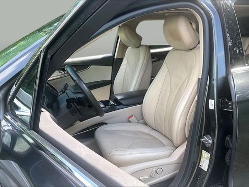 Used 2020 Lincoln Nautilus Reserve AWD/4WD image 8