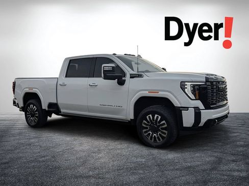 Used 2026 GMC Sierra 2500 Denali Ultimate AWD/4WD image 1