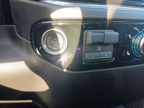 New 2026 GMC Sierra 1500 Elevation image 16