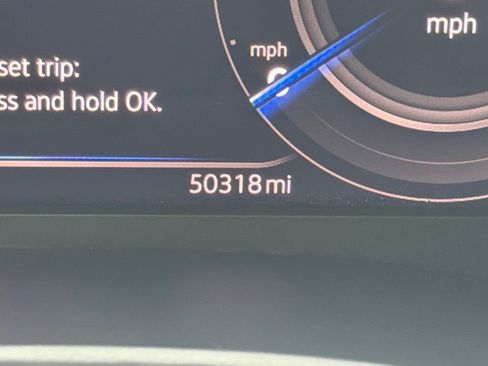 Used 2022 Volkswagen Atlas Cross Sport SE w/ Black Wheel Package image 19