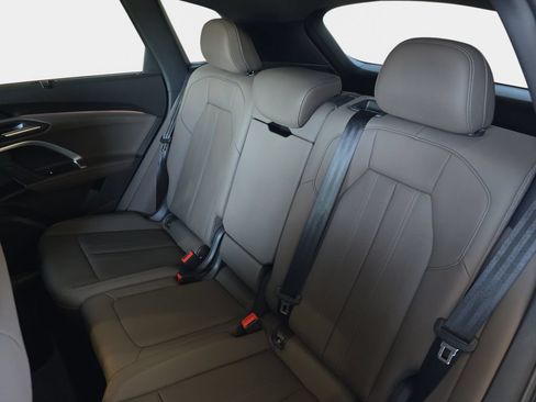 Used 2025 Audi Q5 Premium Plus w/ Premium Plus AWD/4WD image 17