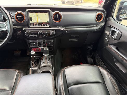 Used 2022 Jeep Gladiator Mojave w/ Trailer Tow Package AWD/4WD image 29