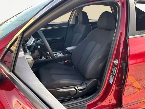 Used 2021 Kia K5 LXS image 25