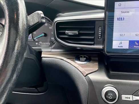 Used 2020 Ford Explorer Limited AWD/4WD image 38