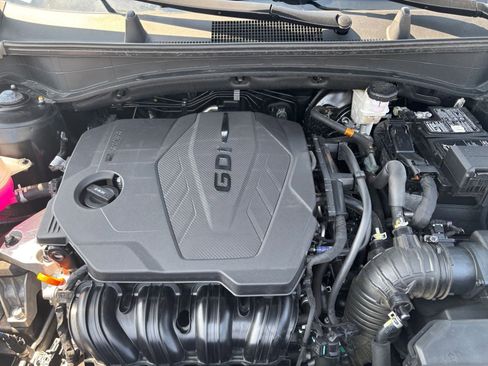 Used 2025 Kia Sportage LX image 31