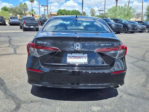 Used 2023 Honda Civic Sport image 5