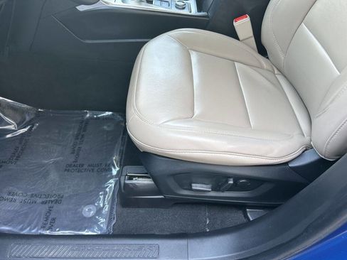 Used 2021 Ford Explorer XLT w/ Equipment Group 202A AWD/4WD image 13