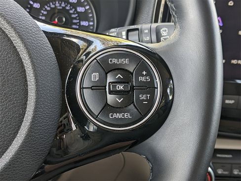 Used 2020 Kia Soul EX image 40