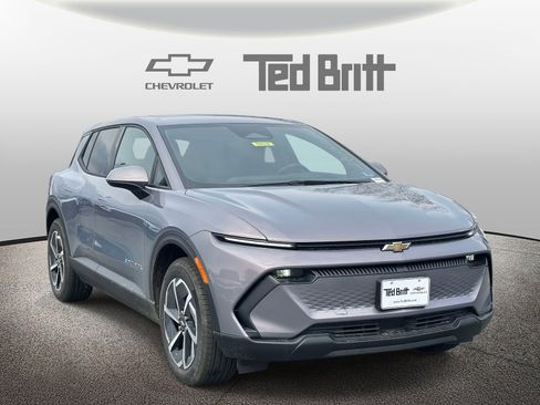 New 2026 Chevrolet Equinox EV LT image 3