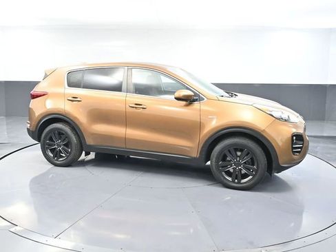 Used 2018 Kia Sportage LX image 4