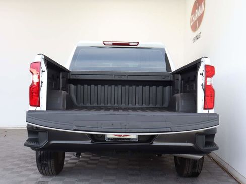 Certified 2025 Chevrolet Silverado 1500 W/T image 5