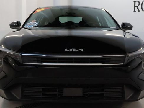 Used 2025 Kia K4 FWD image 2