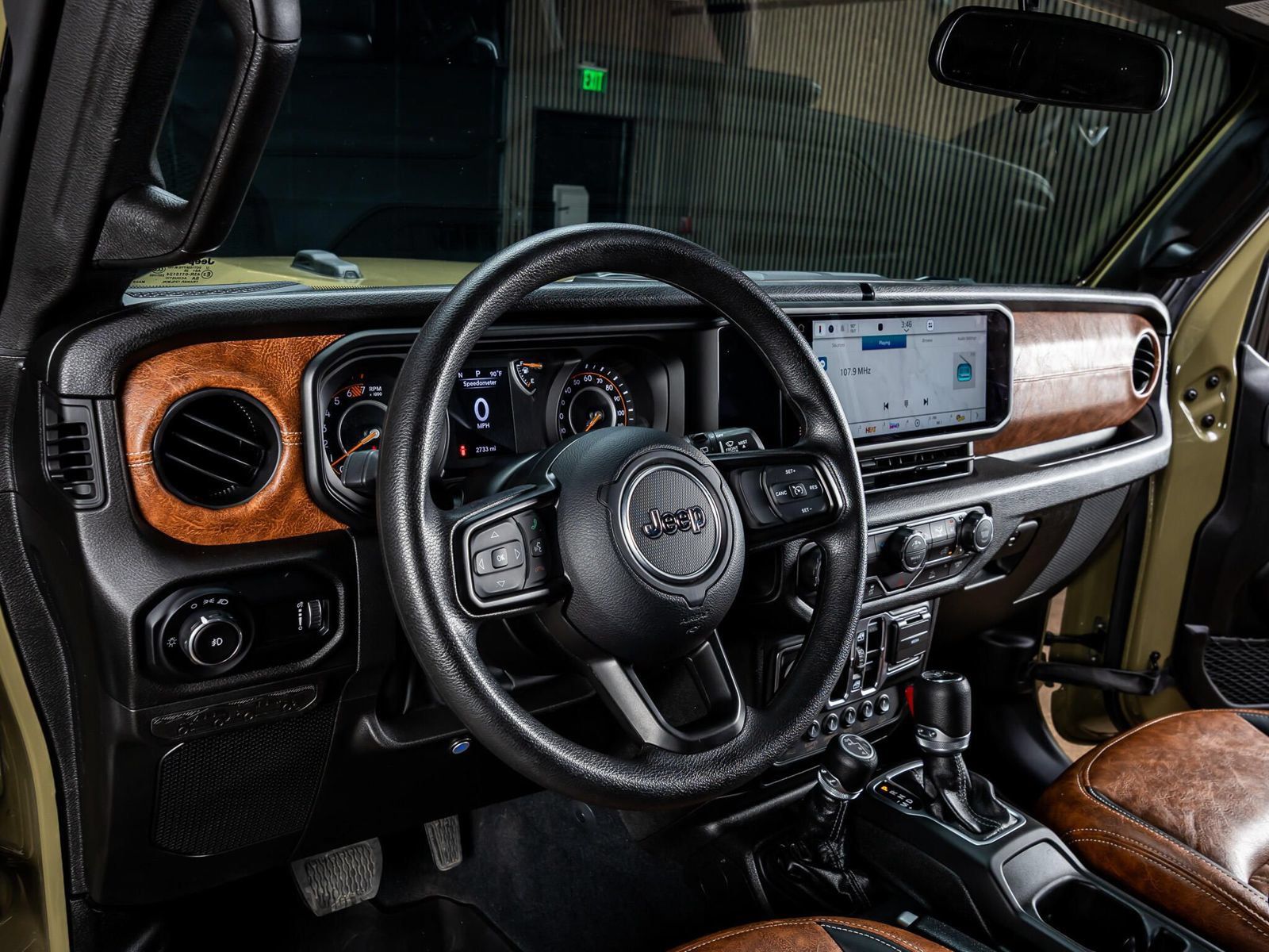 Used 2025 Jeep Wrangler Unlimited Sport AWD/4WD image 15