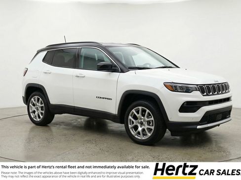 Used 2025 Jeep Compass Limited image 1