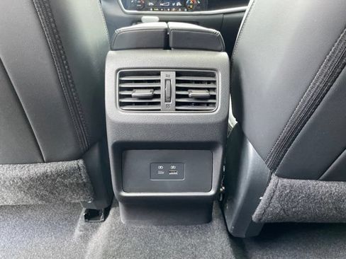 Used 2023 Nissan Rogue SL AWD/4WD image 24