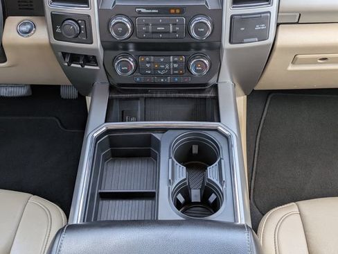 Used 2021 Ford F250 Lariat w/ Lariat Ultimate Package AWD/4WD image 20