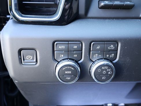 New 2026 GMC Sierra 1500 Denali image 13