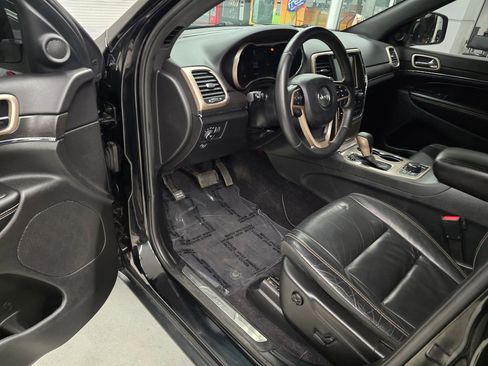 Certified 2017 Jeep Grand Cherokee Limited w/ Trailer Tow Group IV AWD/4WD image 15